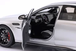 Mercedes-Benz AMG E 53 Hybrid 4Matic+ (W214) 2024 hightechsilber 1:18 NZG