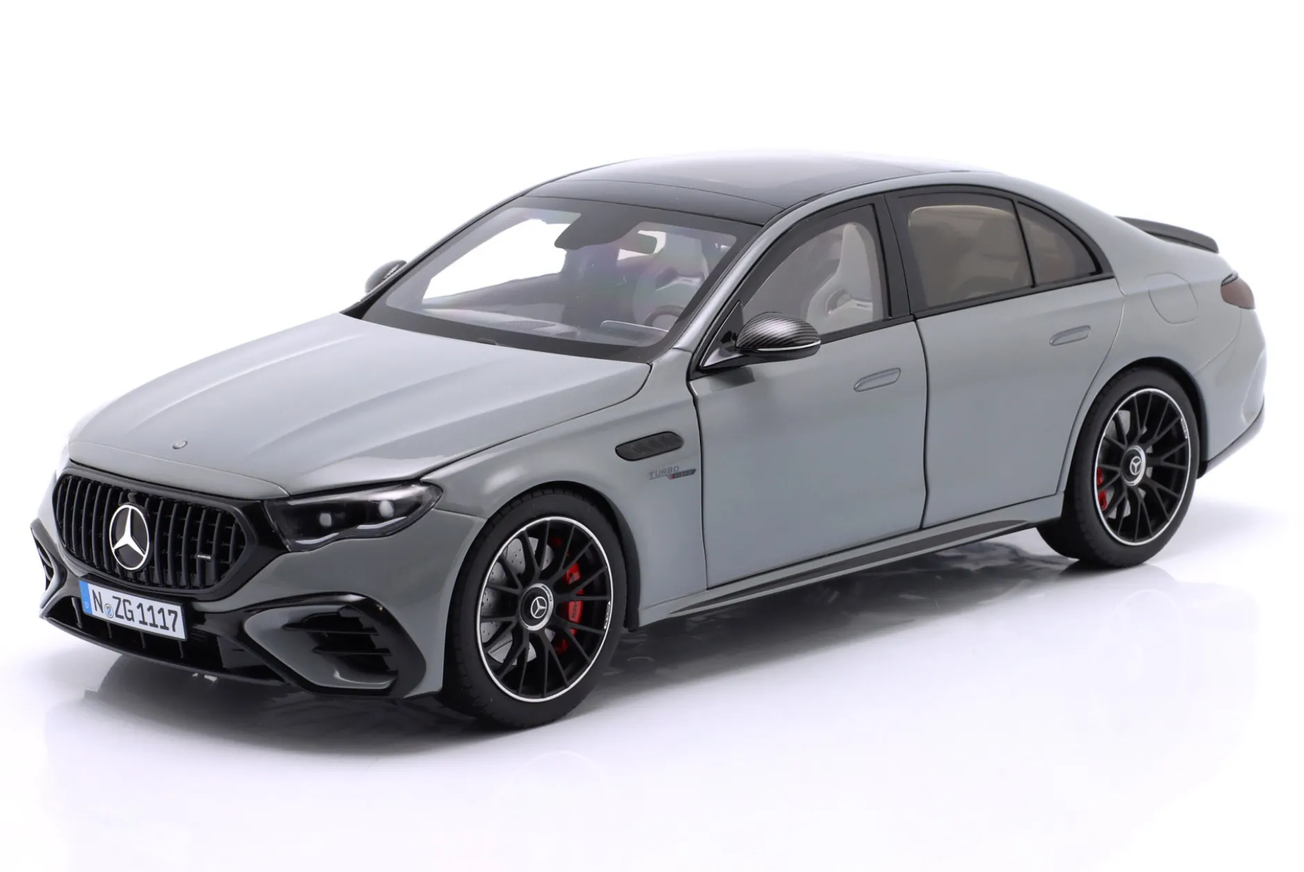 Mercedes-Benz AMG E 53 Hybrid 4Matic+ (W214) 2024 alpingrau 1:18 NZG
