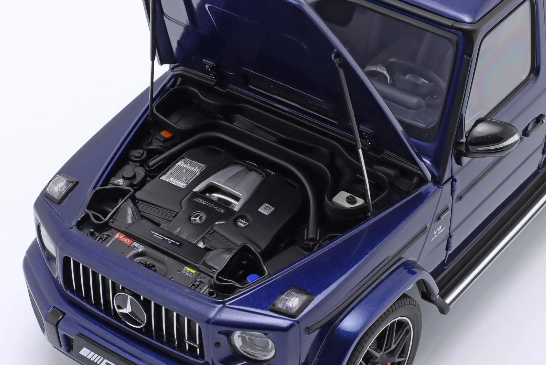 Mercedes-Benz AMG G63 Baujahr 2019 brilliant blau metallic 1:18 AUTOart