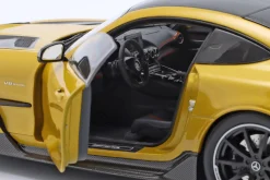Mercedes-Benz AMG GT Black Series 2021 gelb metallic 1:18 Minichamps