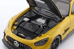 Mercedes-Benz AMG GT Black Series 2021 gelb metallic 1:18 Minichamps