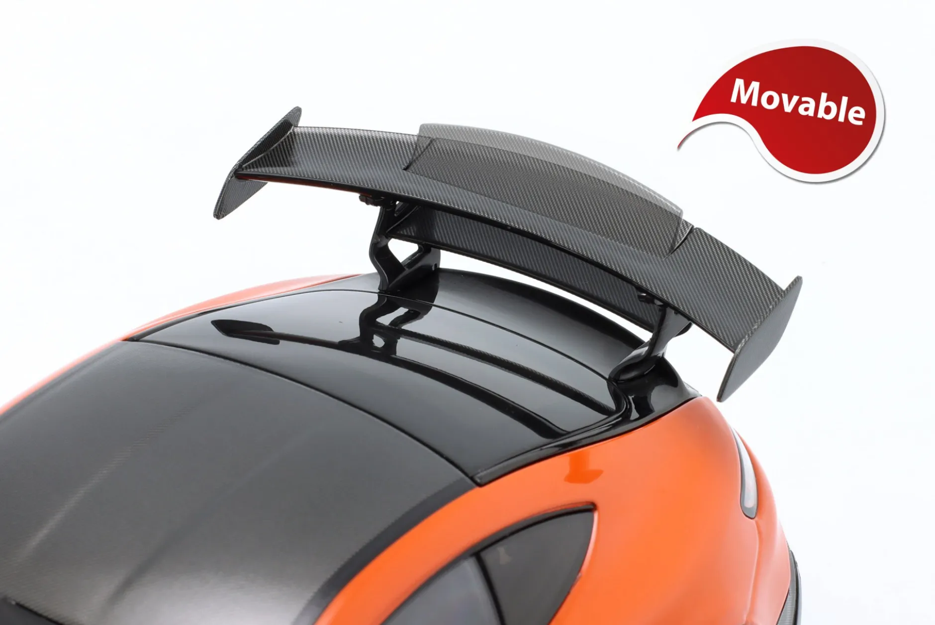 Mercedes-Benz AMG GT Black Series 2021 orange 1:18 Minichamps