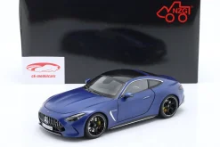Mercedes-Benz AMG GT 63 4Matic+ spektralblau 1:18 NZG