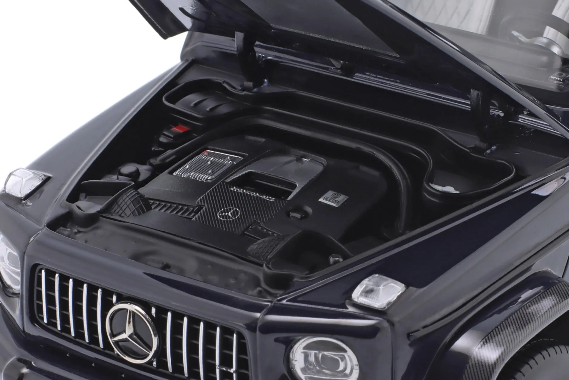 Mercedes-Benz AMG G63 (W463) 4x4 2022 dunkelblau 1:18 iScale