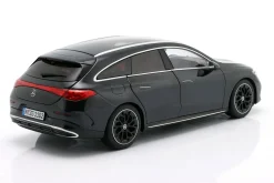 Mercedes-Benz CLA Shooting Brake EQ (X174) Baujahr 2025 kosmosschwarz 1:18 NZG