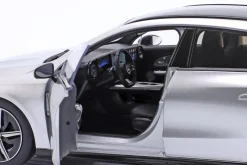 Mercedes-Benz CLA Shooting Brake (X174) Baujahr 2025 hightechsilber 1:18 NZG