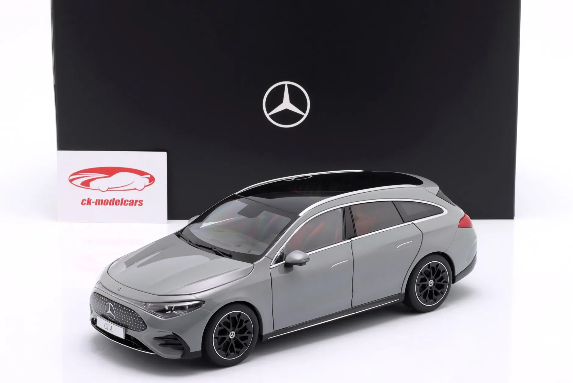 Mercedes-Benz CLA Shooting Brake (X174) Baujahr 2025 alpingrau 1:18 NZG
