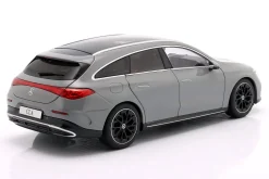 Mercedes-Benz CLA Shooting Brake (X174) Baujahr 2025 alpingrau 1:18 NZG
