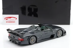 Mercedes-Benz CLK-GTR Roadster Baujahr 1999 stahlgrau metallic 1:18 GT-Spirit