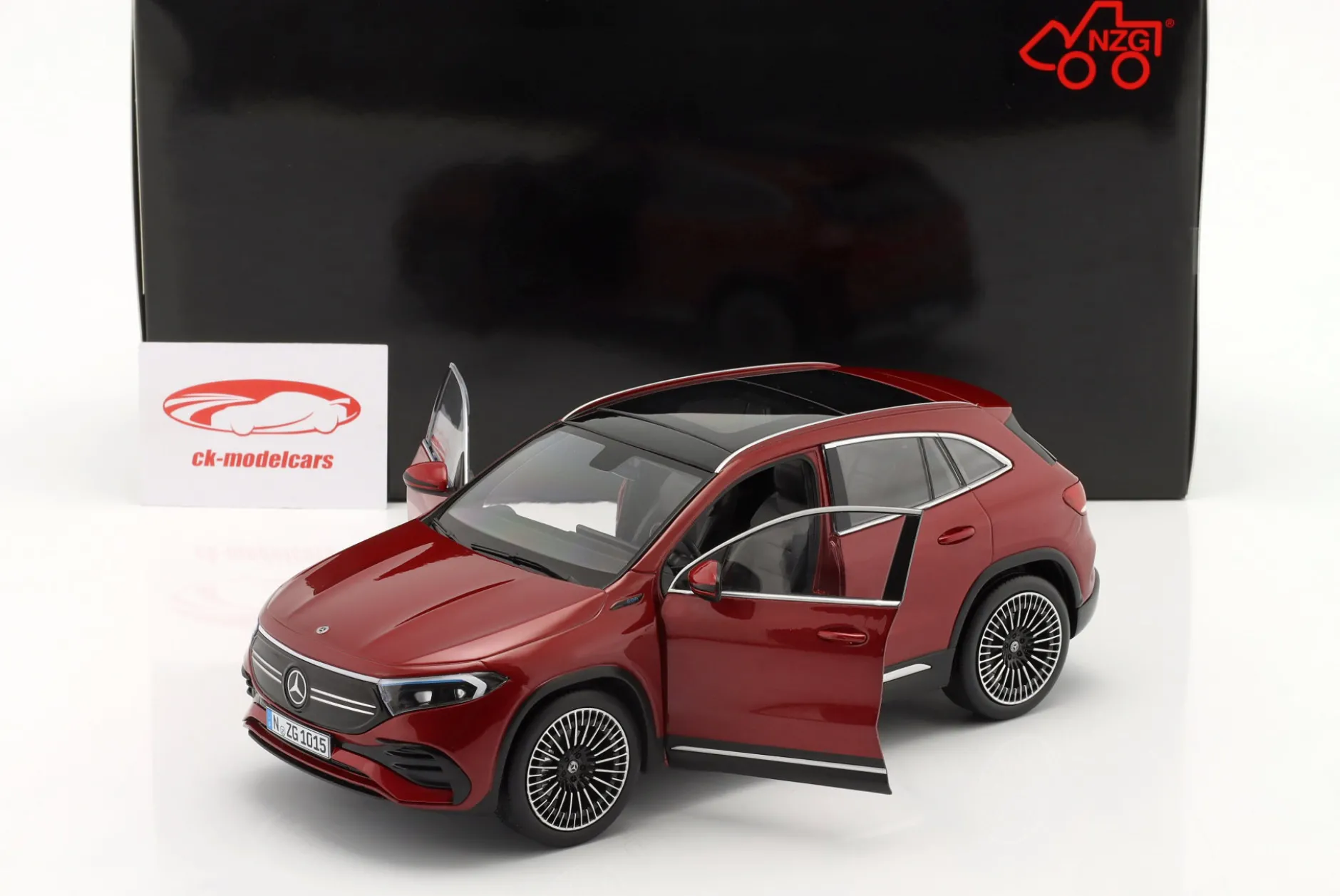 Mercedes-Benz EQA Baujahr 2021 patagonienrot 1:18 NZG
