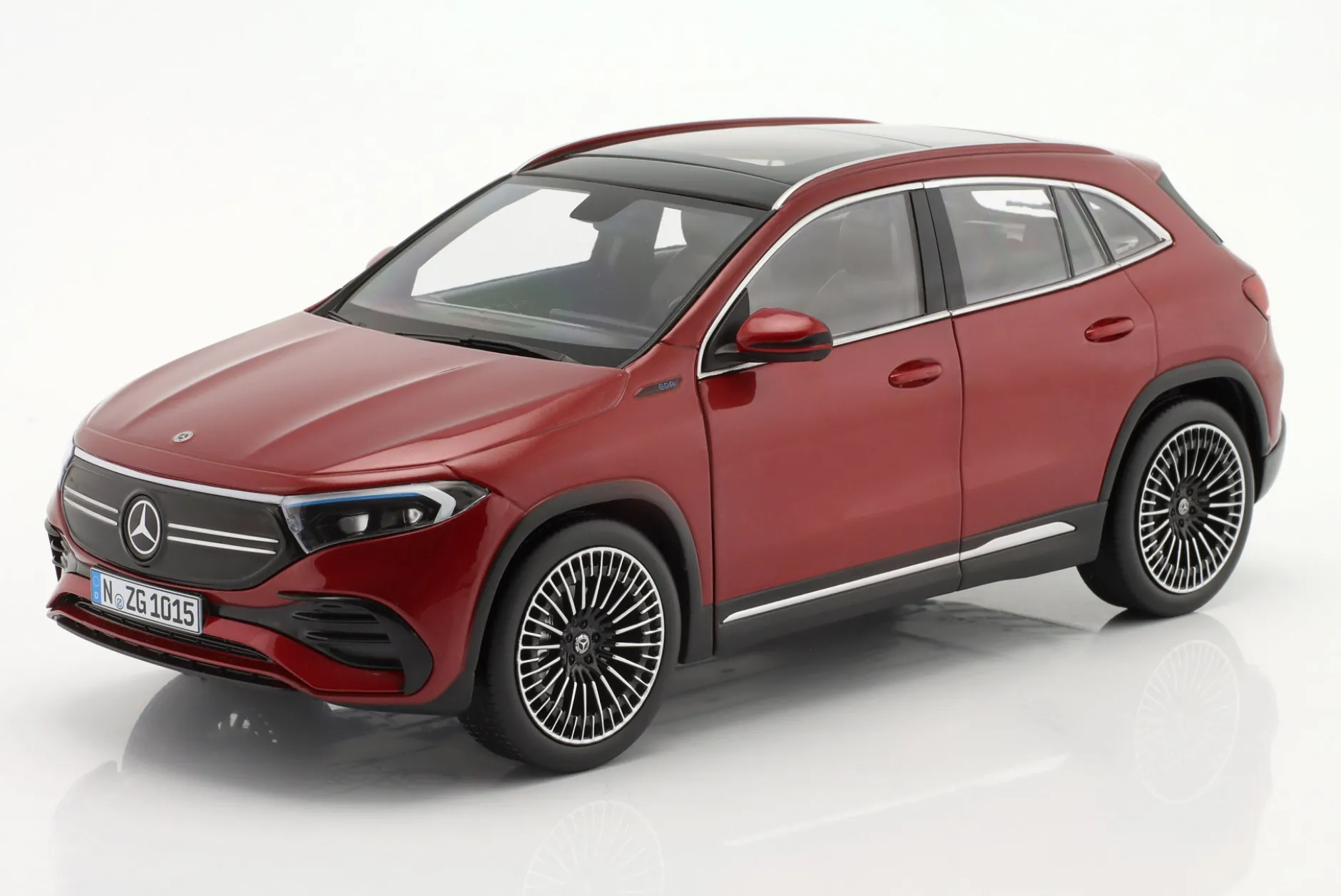 Mercedes-Benz EQA Baujahr 2021 patagonienrot 1:18 NZG