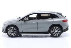Mercedes-Benz EQE SUV (X294) Baujahr 2023 alpingrau 1:18 NZG