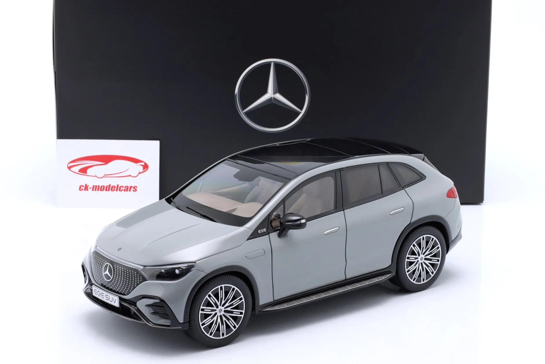 Mercedes-Benz EQE SUV (X294) Baujahr 2023 alpingrau 1:18 NZG