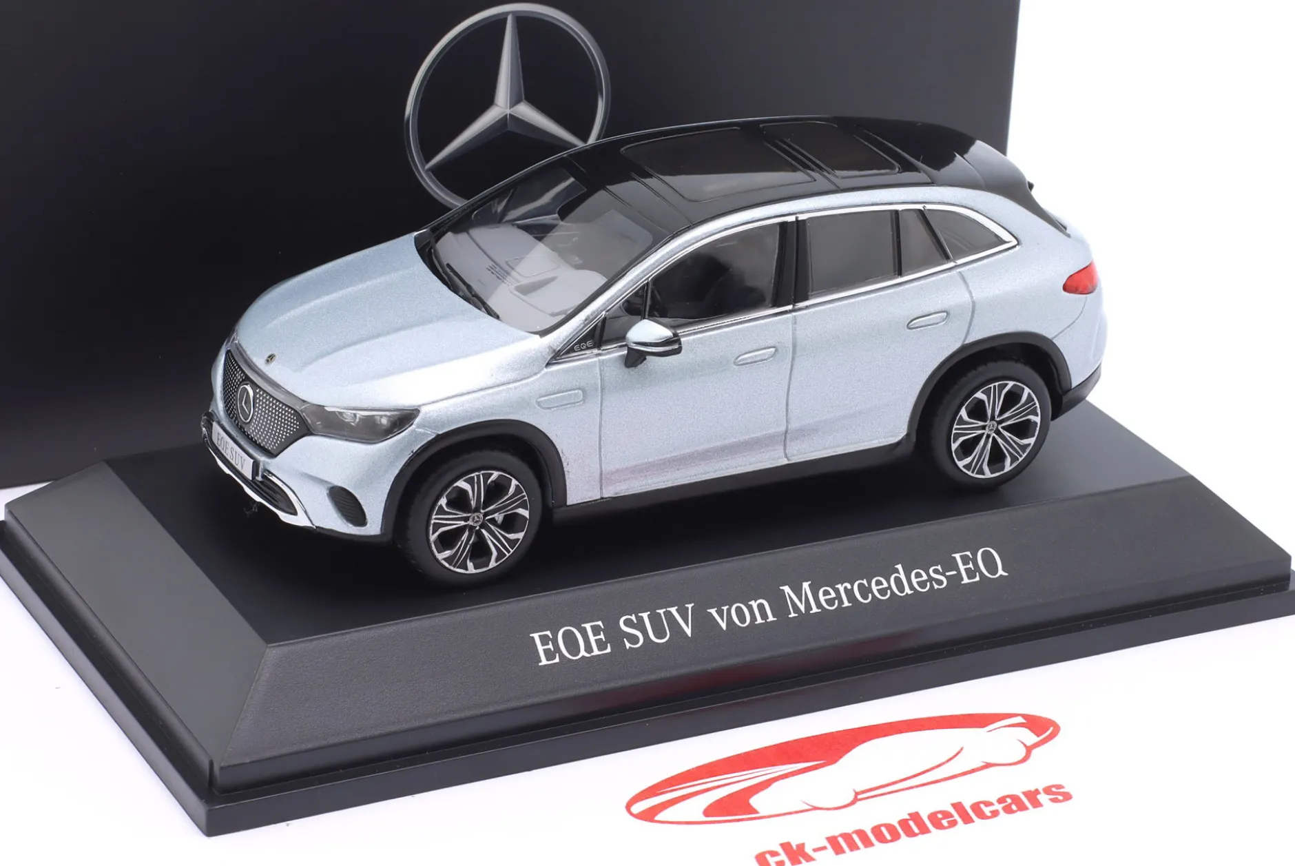 Mercedes-Benz EQE SUV (X294) Baujahr 2023 hightechsilber 1:43 Spark