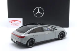 Mercedes-Benz EQE (V295) Baujahr 2022 alpingrau 1:18 NZG