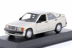 Mercedes-Benz 190E 2.3-16 (W201) Baujahr 1984 gold metallic 1:43 Minichamps