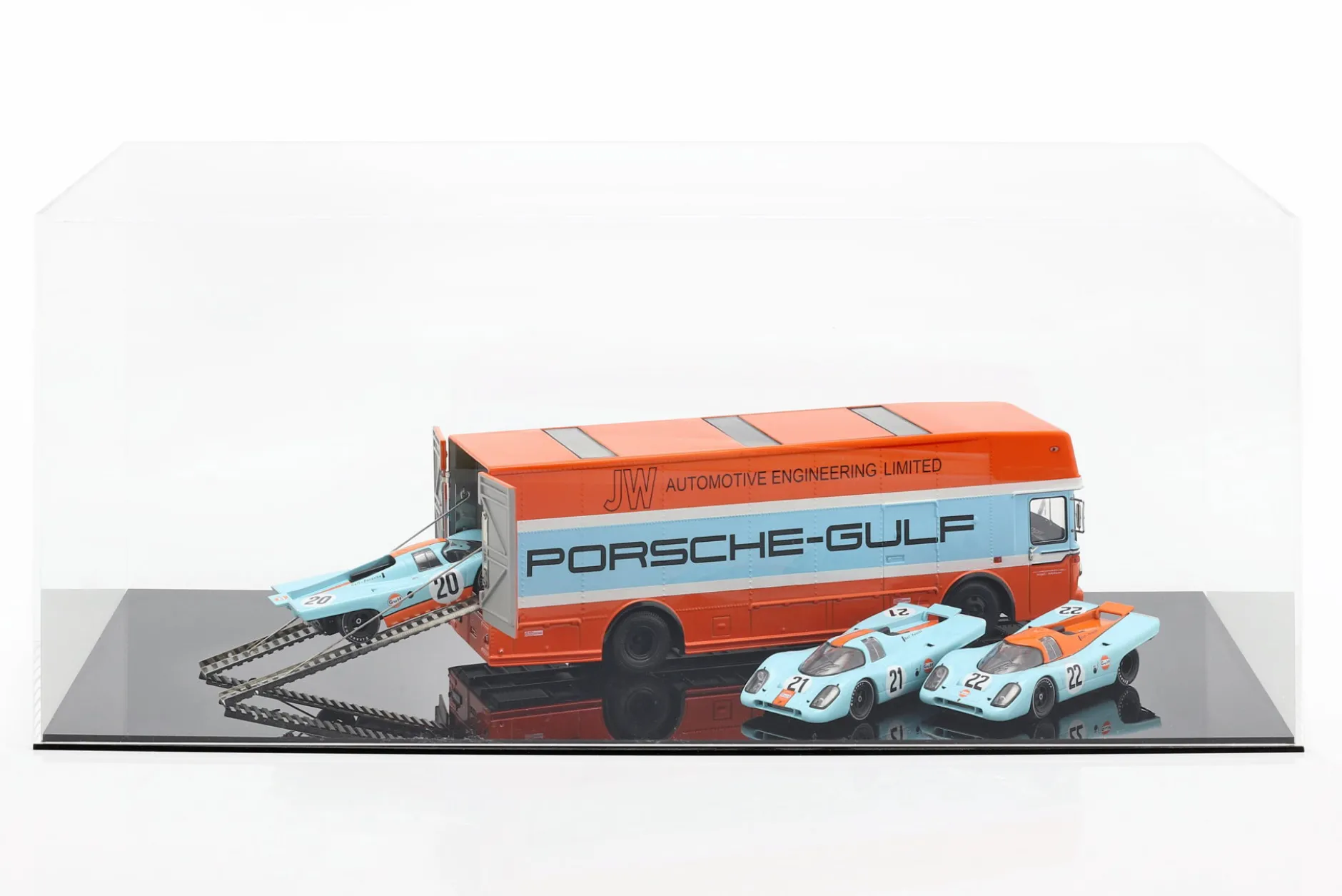 Mercedes-Benz O 317 Porsche Gulf Renntransporter Baujahr 1968 1:43 Schuco