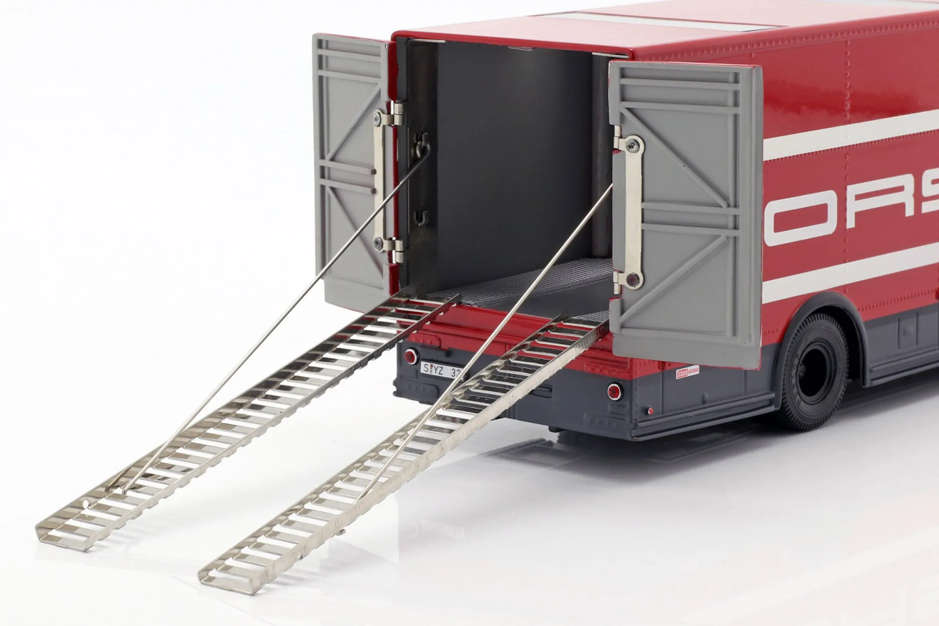 Mercedes-Benz O 317 Renntransporter Porsche Motorsport rot 1:43 Schuco