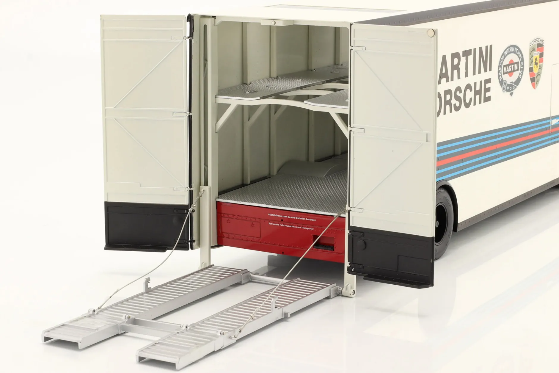 Mercedes-Benz O 317 Renntransporter Porsche Martini Racing weiß 1:18 Schuco