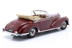 Mercedes-Benz 300 SC Cabriolet offen (W188) Baujahr 1957 dunkelrot 1:18 KK-Scale