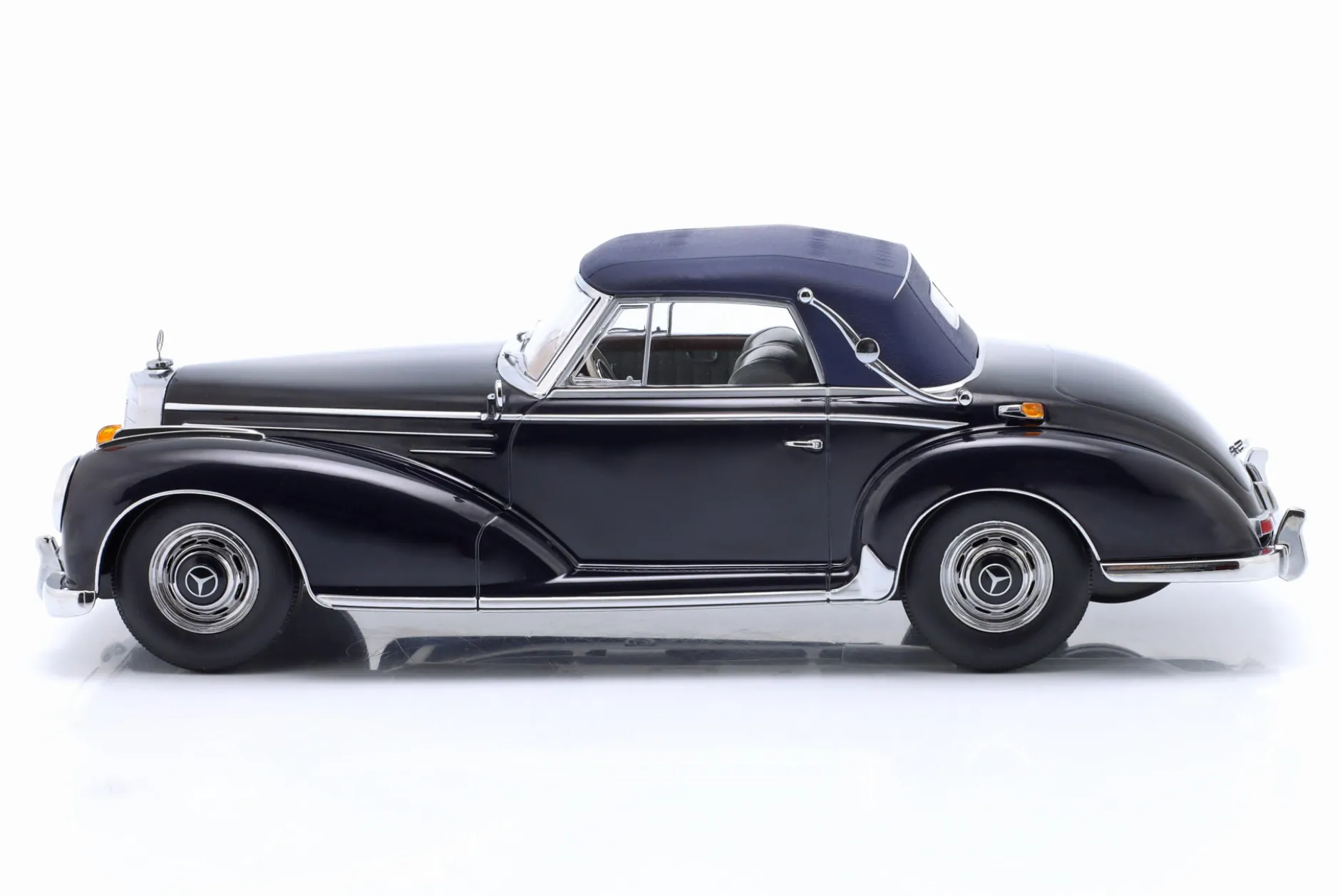Mercedes-Benz 300 SC Cabriolet (W188) Softtop 1957 dunkelblau 1:18 KK-Scale