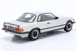 Mercedes-Benz 500 SLC 6.0 AMG (C107) Baujahr 1985 silber 1:18 KK-Scale