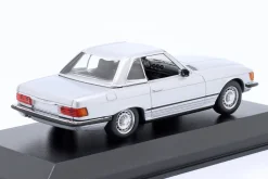 Mercedes-Benz 350 SL (R107) Hardtop Baujahr 1974 silber metallic 1:43 Minichamps