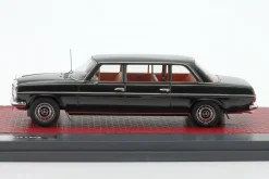 Mercedes-Benz V114 Lang Baujahr 1969 schwarz 1:43 Matrix