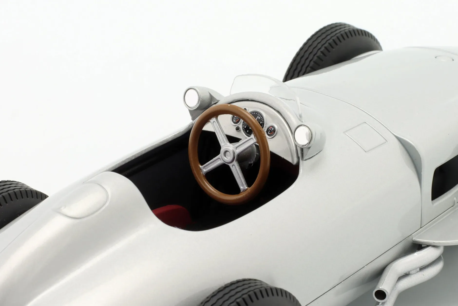 Mercedes-Benz W196 Plain Body Edition Formel 1 1955 1:18 WERK83