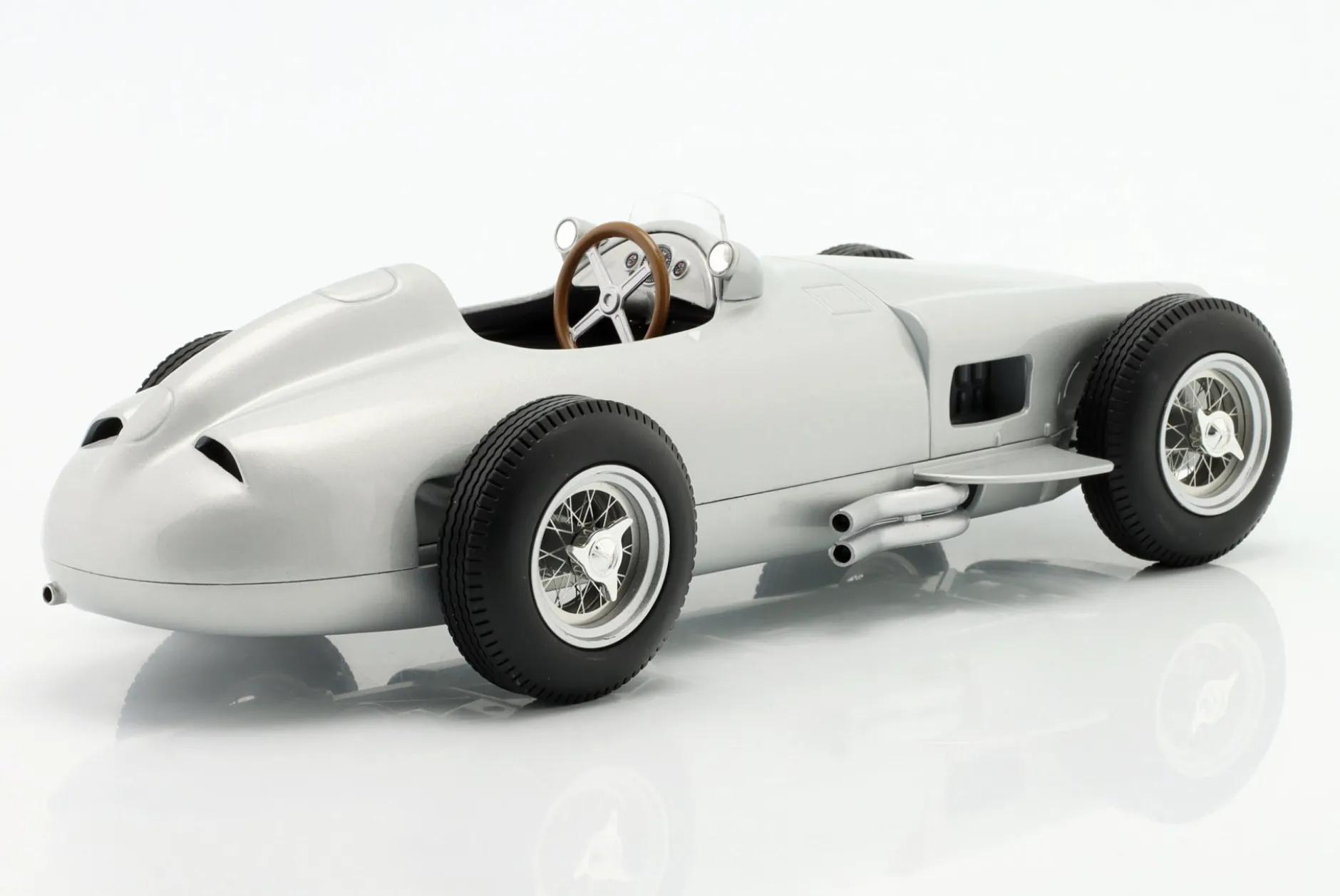 Mercedes-Benz W196 Plain Body Edition Formel 1 1955 1:18 WERK83