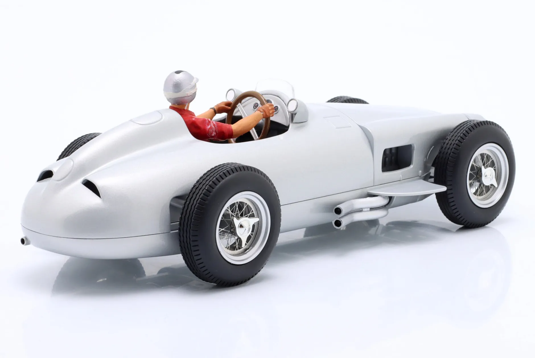 Mercedes-Benz W196 Plain Body Edition Formel 1 1955 mit Fahrerfigur 1:18 WERK83