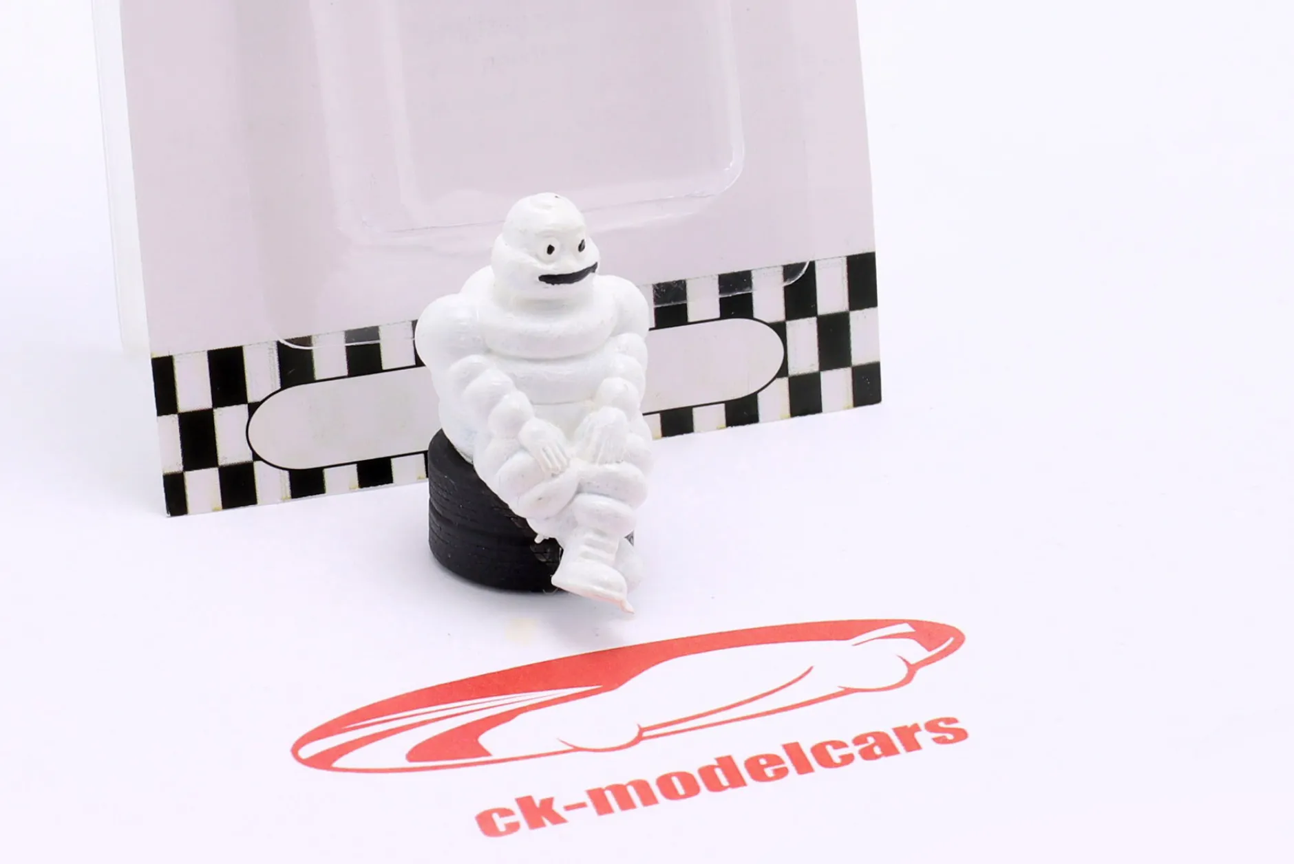 Michelin Reifen sitzende Figur 1:43 Cartrix