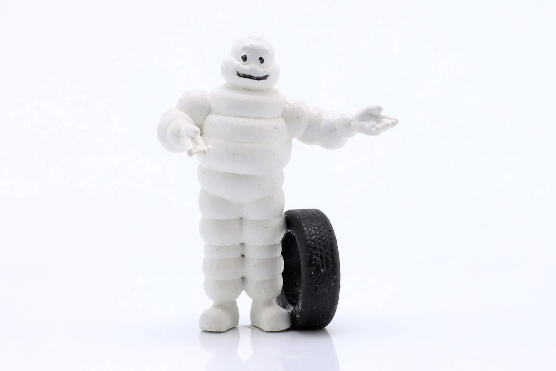 Michelin Reifen stehende Figur 1:43 Cartrix