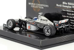 Mika Häkkinen McLaren Mercedes MP4/13 #8 Weltmeister Formel 1 1998 1:43 Minichamps