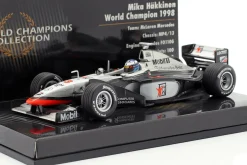Mika Häkkinen McLaren Mercedes MP4/13 #8 Weltmeister Formel 1 1998 1:43 Minichamps
