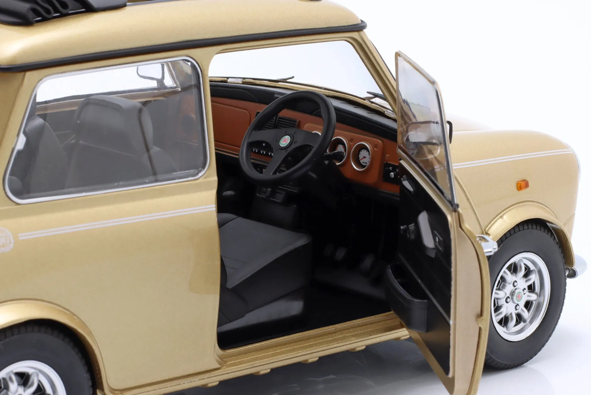 Mini Cooper RHD mit Sonnendach gold metallic 1:12 KK-Scale