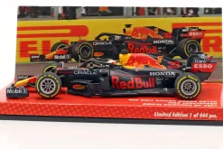 M. Verstappen Red Bull RB16B #33 Formel 1 Weltmeister 2021 1:43 Minichamps