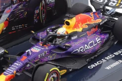 M. Verstappen Red Bull RB19 #1 Sieger Las Vegas GP Formel 1 Weltmeister 2023 1:43 Minichamps