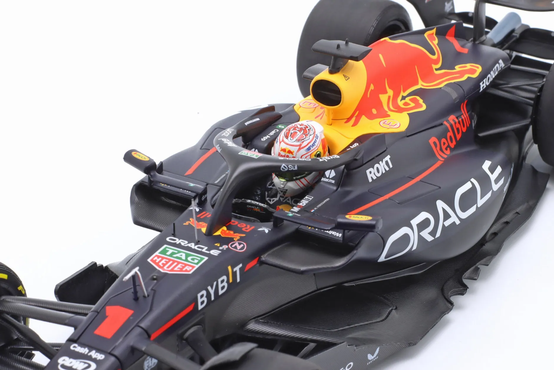M. Verstappen Red Bull RB19 #1 Sieger Japan GP Formel 1 Weltmeister 2023 1:18 Minichamps