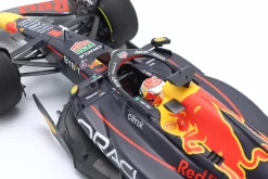 M. Verstappen Red Bull RB18 #1 Sieger Niederlande GP Formel 1 Weltmeister 2022 1:18 Minichamps
