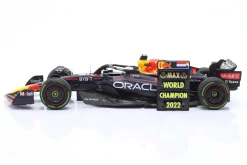 M Verstappen Red Bull RB18 #1 Sieger Japan GP Formel 1 Weltmeister 2022 1:18 Minichamps