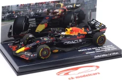 M. Verstappen Red Bull RB18 #1 Sieger Kanada GP Formel 1 Weltmeister 2022 1:43 Minichamps