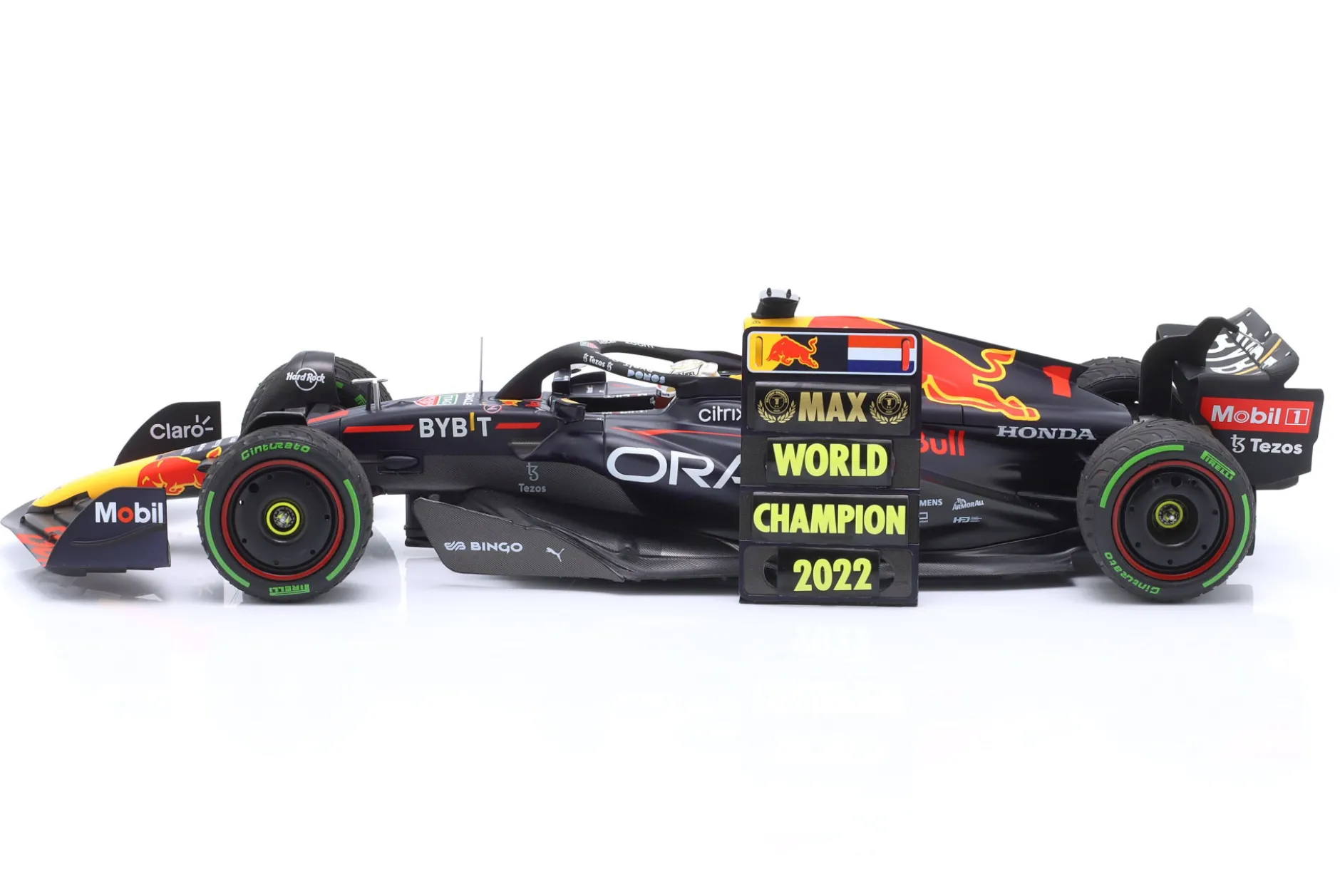 M Verstappen Red Bull RB18 #1 Sieger Japan GP Formel 1 Weltmeister 2022 1:18 Minichamps