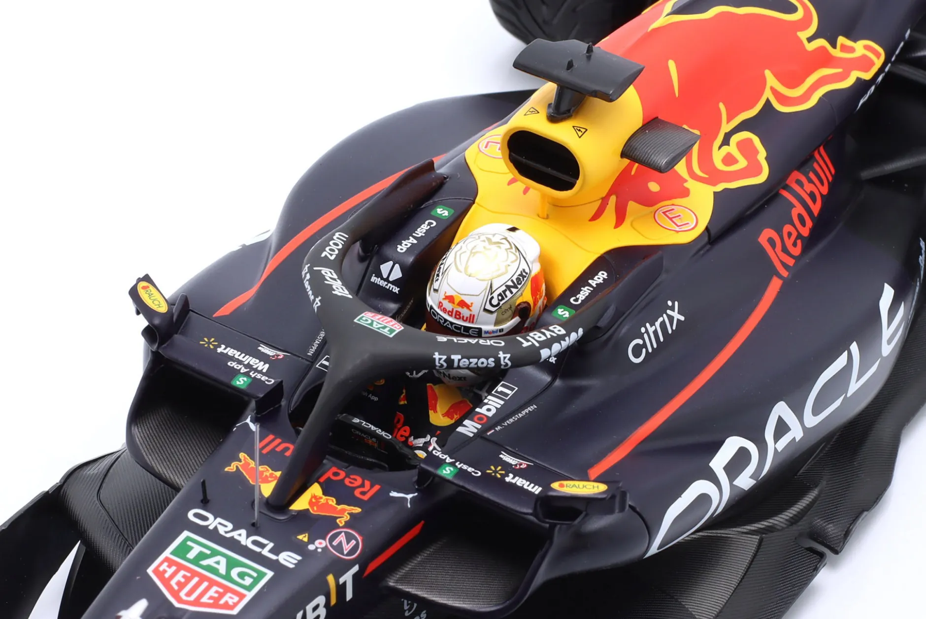M Verstappen Red Bull RB18 #1 Sieger Japan GP Formel 1 Weltmeister 2022 1:18 Minichamps
