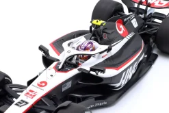 Nico Hülkenberg Haas VF-23 #27 Bahrain GP Formel 1 2023 1:18 Minichamps