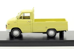 Nissan Datsun Cablight Truck hellgelb 1:43 Kyosho