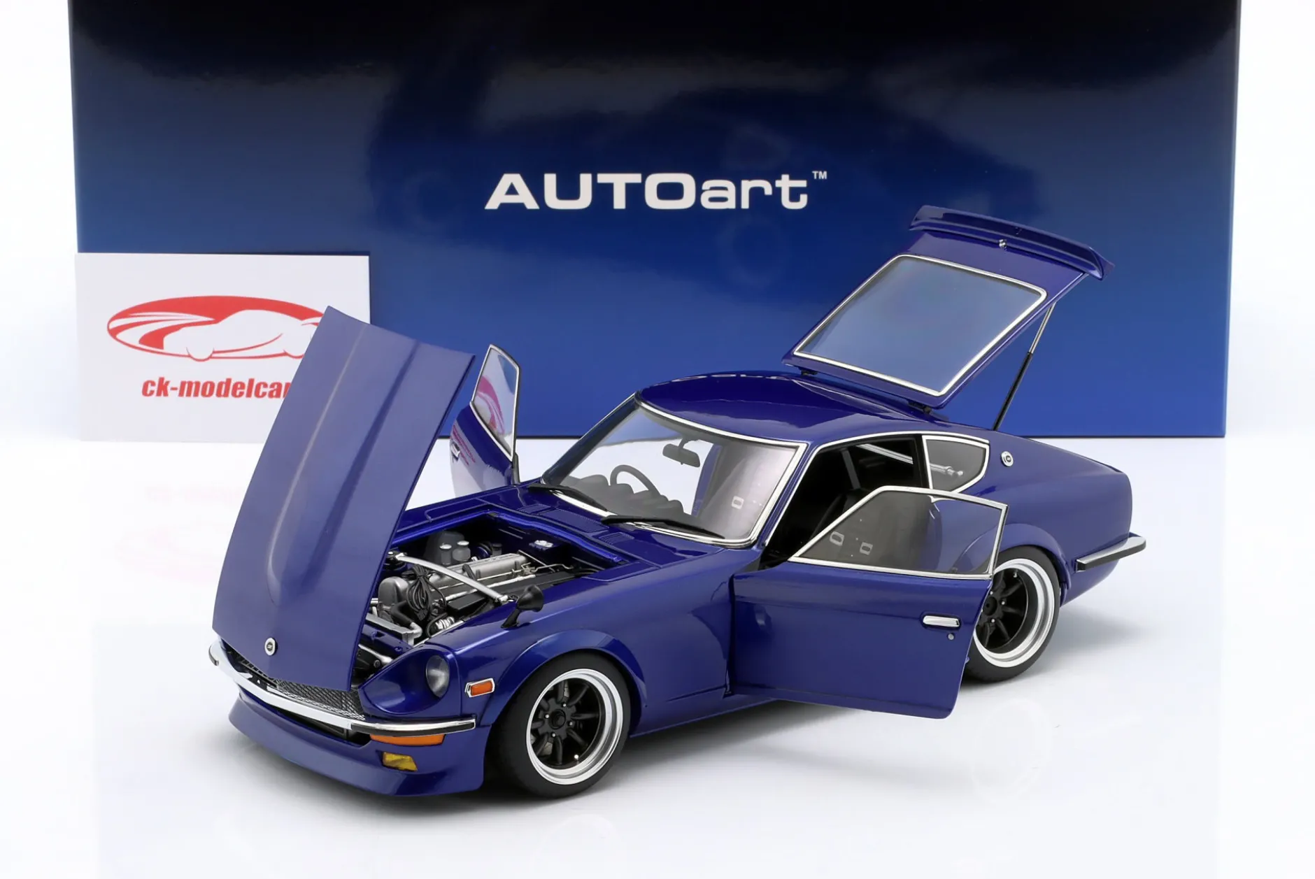Nissan Fairlady Z (S30) Wangan Midnight AKUMA no Z blau 1:18 AUTOart
