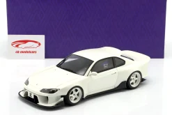 Nissan Silvia (S15) Coupe Khyzyl Saleem 2002 weiß 1:18 Kyosho