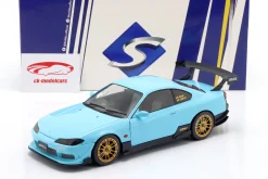 Nissan Silvia (S15) Spec-R Aero Baujahr 1999 babyblau 1:18 Solido