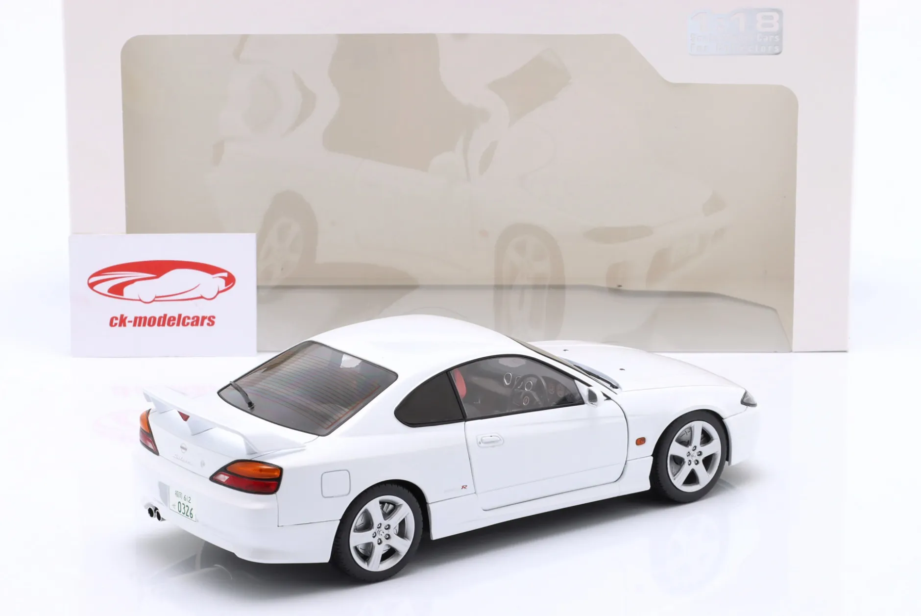 Nissan Silvia S15 Spec-R Aero Baujahr 1999 Aspen weiß 1:18 Solido